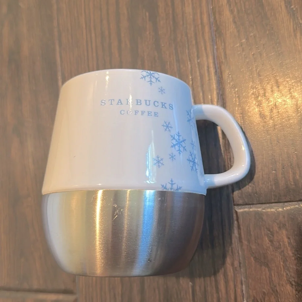 Vintage Starbucks White and Silver Christmas Coffee Mug 2007